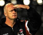 Charltons bundplacering i den engelske Premier League koster nu træner  Iain Dowie jobbet. 