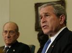 George W. Bush har desuden holdt møde med Israels premierminister, Ehud Olmert. De benyttede lejligheden til at forny presset på Iran som følge af dets omstridte atomprogram. 