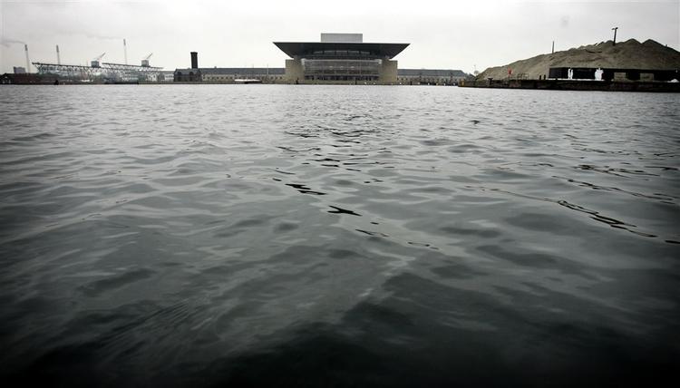 Den meget omtalte bro til Operaen skulle have været opført her. 