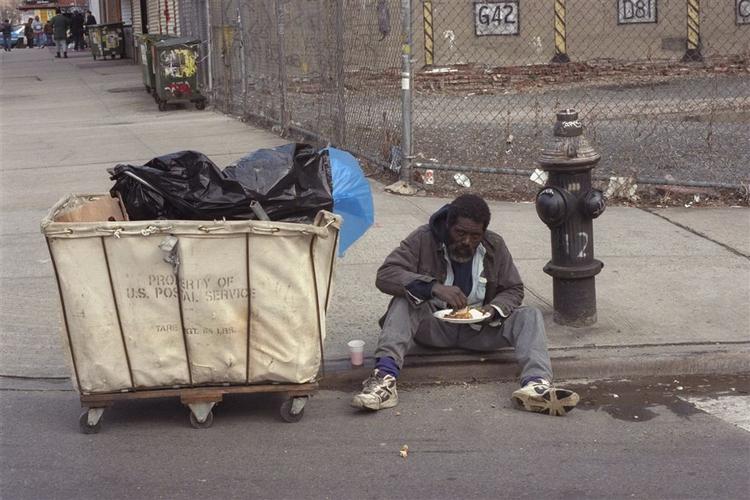 Tid til frokost på gaden i New York. 35 millioner amerikanere lever med sult i en eller anden grad, viser ny rapport. 