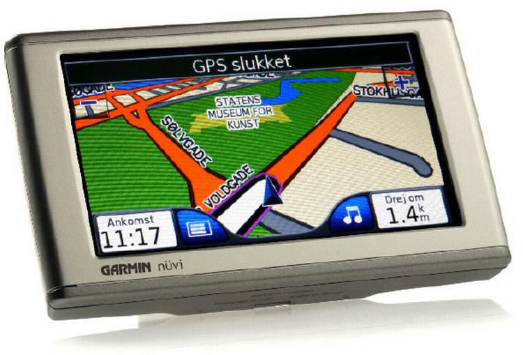 Den nye topmodel fra Garmin har en flot skærm, men holderen voldte problemer. Foto: Tina Nielsen 