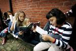 Danske skolebørn ville måske få lettere ved at lære at stave og skrive, hvis de danske ord udtale stemte bedre overens med stavemåden. 