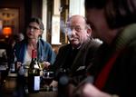 Også de danske værtshuse, der er større end 40 kvadratmeter rammes af rygeforbud fra 2007. 