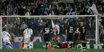 Van Nistelrooy misbruger et straffespark i slutminutterne af dysten mod Lyon. 