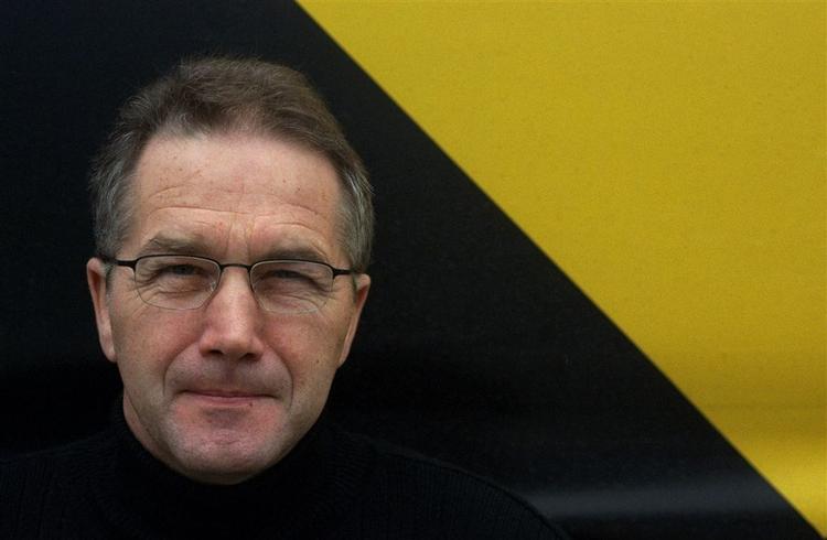 Venstres kommunalordfører, Leif Mikkelsen, har udsendt en meddelelse, hvori han sætter beskæftigelsesminister Claus Hjort Frederiksen. 