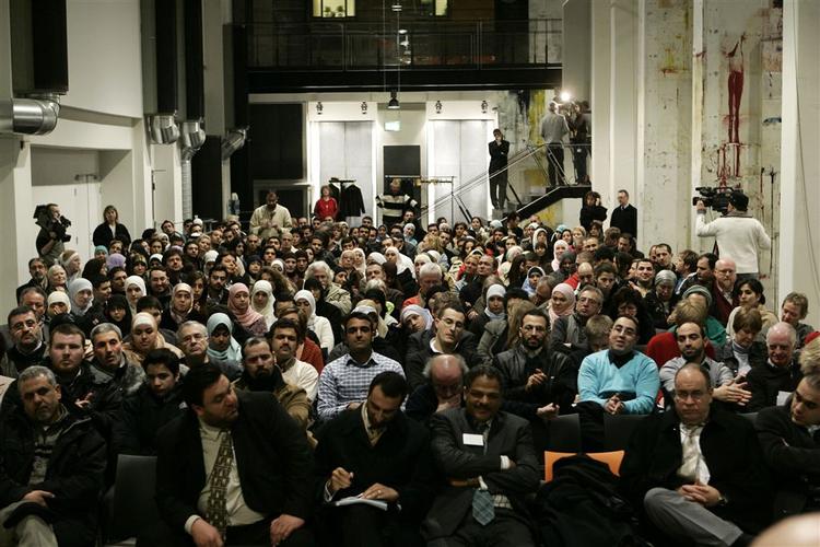 Politikens Hus har fået en initiativpris for 'Pressen', som blandt andet er blevet brugt til debatmøder - her under Muhammed-krisen. 