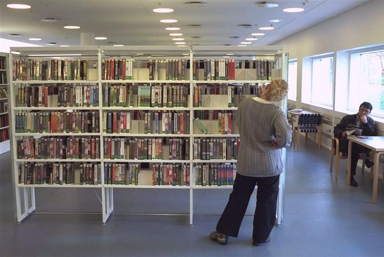 Der bliver færre biblioteker i Danmark. 