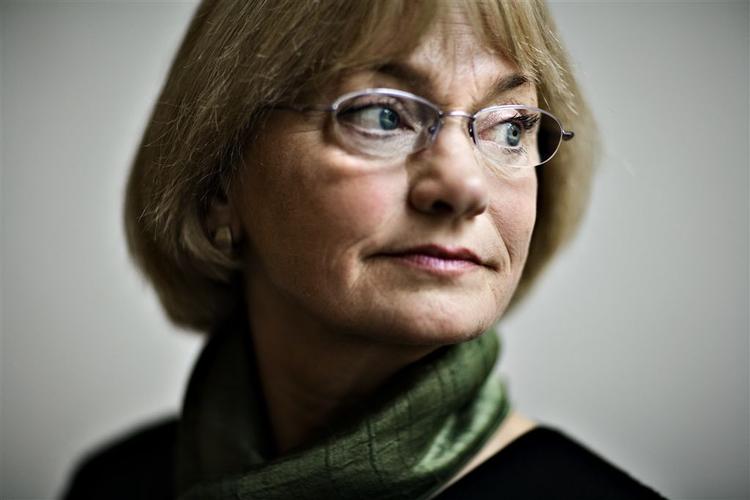 Pia Kjærsgaard mener at aktivisterne selv var ude om de knubs de fik af politiet ved en demonstration søndag. 