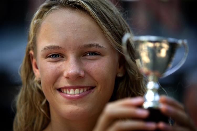 Det nærmest regner med priser på Caroline Wozniacki i denne tid. 