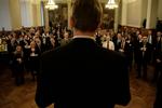 Der var kagemænd og kagekoner i Fællessalen på Christiansborg, da regeringen til morgen fejrede sit fem års jubilæum. 
