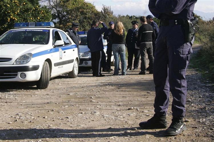 Politiet har ledt intensivt efter jægernes drabsmænd siden lørdag. 