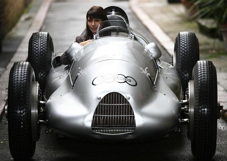 Denne Auto Union D-type fra 1939 kommer på auktion hos Christie's. Den ventes at indbringe 60 millioner kroner. 