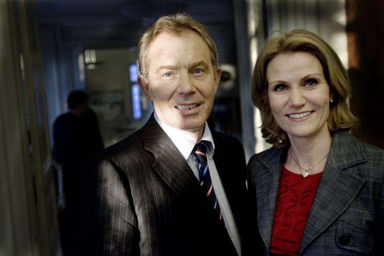 Efter at Tony Blair havde haft møder med statsminister Anders Fogh Rasmussen (V) mødtes han med formanden for Socialdemokraterne, Helle Thorning-Schmidt. 