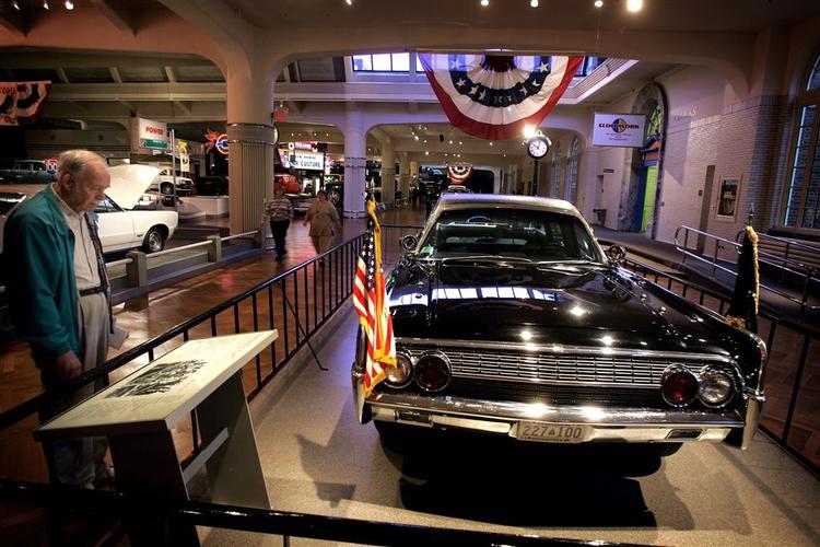 Det meste af Fords produktion ligger i USA. Her Fords museun i Dearborn, en forstad til Detroit. 
