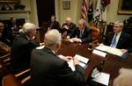Præsident George W. Bush og vicepræsident Dick Cheney mødes i Det Hvide Hus med repræsentanter for Baker-Hamilton-kommissionen 13. november. 