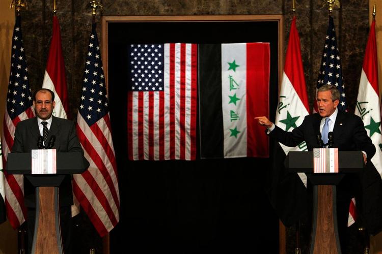 Sikkerhedsansvaret skal hurtigt overdrages til irakerne, mener præsident Bush og den irakiske premierminister Nuhri al-Maliki. 