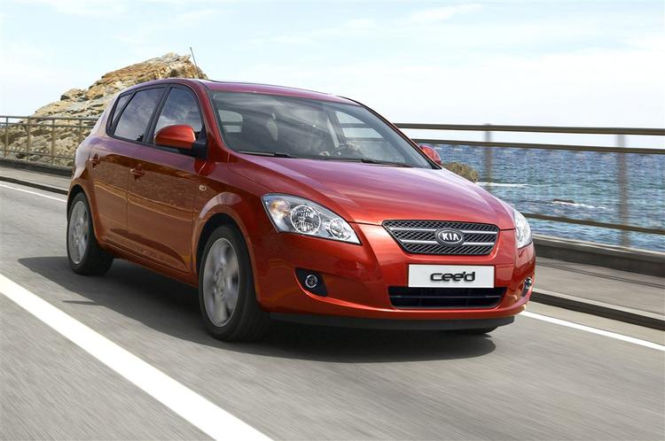 Kia Ceed kan gå hen og blive en alvorlig trussel mod europæiske bilmodeller. Den har i hvert fald en uovertruffen garanti på syv år. Foto: Kia 