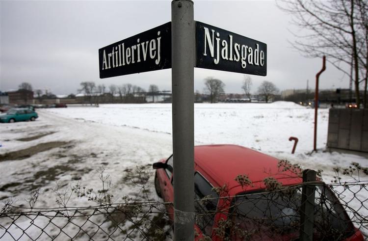 Svineblod spredt på grund, hvor der skal bygges en moské. 