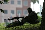 Befolkningen i Fiji protesterer mod militiærkuppet. 