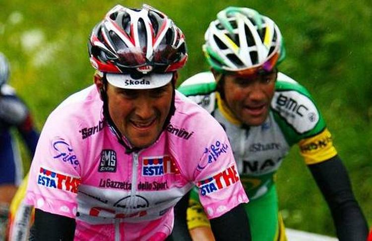 Ivan Basso og José Enrique Gutierrez side om side i 2006-udgaven af Giroen. 