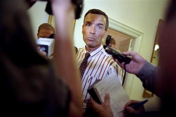 Christoffer Guldbrandsen kan lave de film, han vil, men Danmarks Radio må stå til ansvar for at offentligøre dem, siger Helge Adam Møller. 