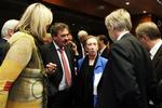 Den britiske udenrigsminister  Margaret Beckett, i midten, i samtale med Luxemburgs udenrigsminister Jean Asselborn. I forgrunden Østrigs udenrigsminister Ursula Plassnik og den finske udenrigsminister Erkki Tuomioja. 