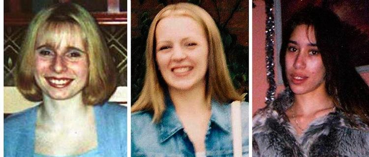 Tre prosituerede er fundet myrdet i Ipswich. Fra venstre ses Vicky Hall, Gemma Adams og Tania Nicol,tre kvinder der enten er forsvundet eller dræbt under de samme situationer. 17-årige Halls lig blev fundet i 1999 og hendes morder blev aldrig fundet. Adams' lig blev fundet 2. december, mens 19-årige Nicols lig blev fundet 8. december. 