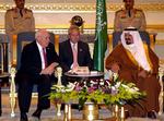 Saudi-Arabiens kronprins Sultan under et møde med USA's vicepræsident Dick Cheney i den saudiske hovedstad Riyadh. 