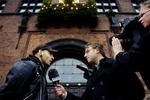 »Det eneste rigtige vil være, om politikerne løser det problem, de selv har skabt, siger Adam fra Ungdomshuset foran Rådhuset i København. 