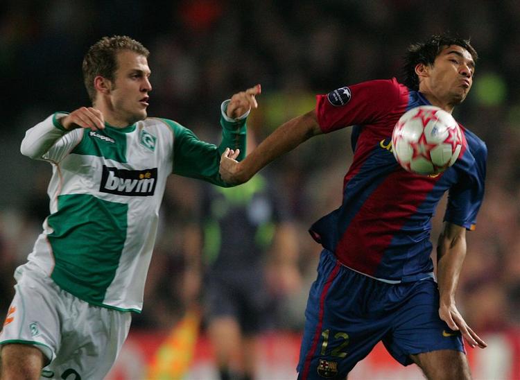 Bremen og Daniel Jensen (t.v.) møder Ajax med bl.a. Kenneth Perez. 