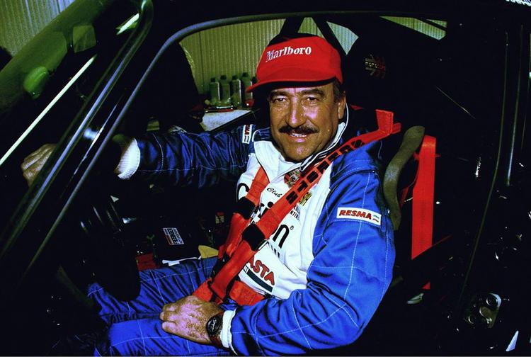 Clay Regazzoni var lammet fra livet og nedefter, men kørte motorløb indtil han var 61 år. 