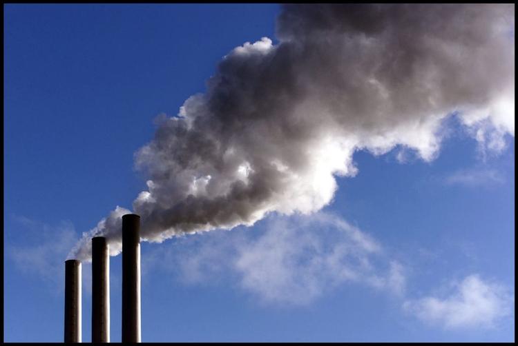 Luftforureningen i Eyropa er generelt blevet mindre, fordi syreregn er faldet med 65 procent siden 1990. 