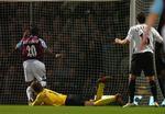 West Ham United's Nigel Reo-Coker scorer sejrsmålet til 1-0 mod Manchester United. 