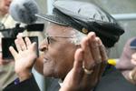 Desmond Tutu talte for dialog og verdensfred på 'Vædderens' dæk. Foto: Bo Løkkegaard/STV 