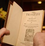 Der er mange gode grunde til at trætte gymnasieelever skal igennnem Shakespeare. Nu har britiske forskere fundet endnu en. 