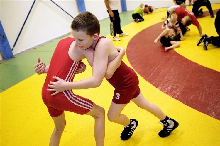 De små brydere kan se frem til større opmærksomhed om deres sportsgren. 