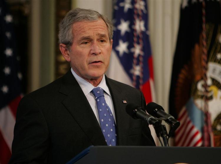 Den amerikanske præsident George W. Bush vil samarbejde med demokraterne om en ny strategi i Irak. 