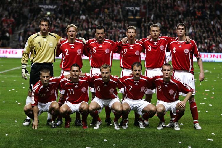 Det danske landshold indleder sæsonen allerede 6. februar i London mod Australien. 