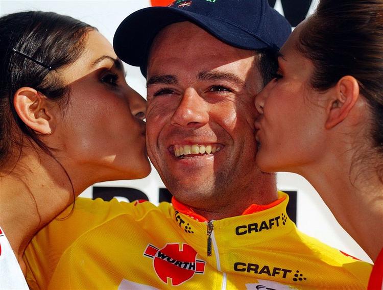 Tidligere Vuelta-vinder Aitor Gonzalez vandt i 2005 den samlede sejr i Schweiz Rundt. 