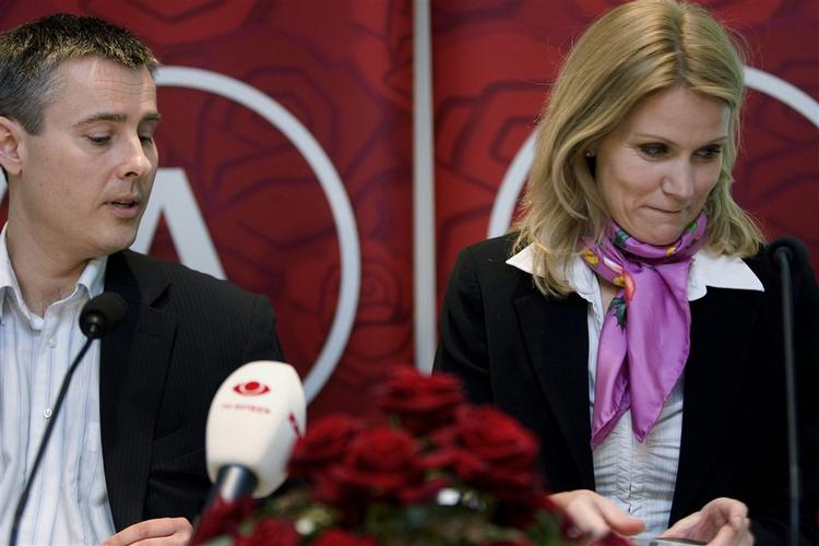 Henrik Sass Larsen skubber bolden over til De Radikale i spørgsmålet om en forbrødring mellem S og R. 