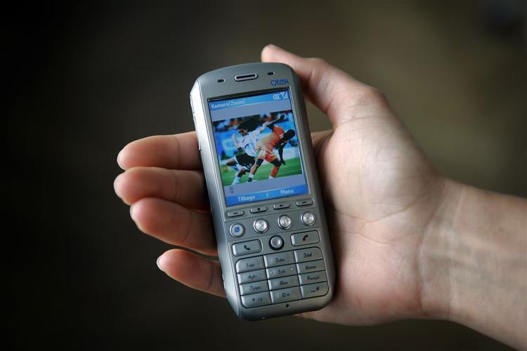 Fremover koster det licens at se tv på mobiltelefonen. 