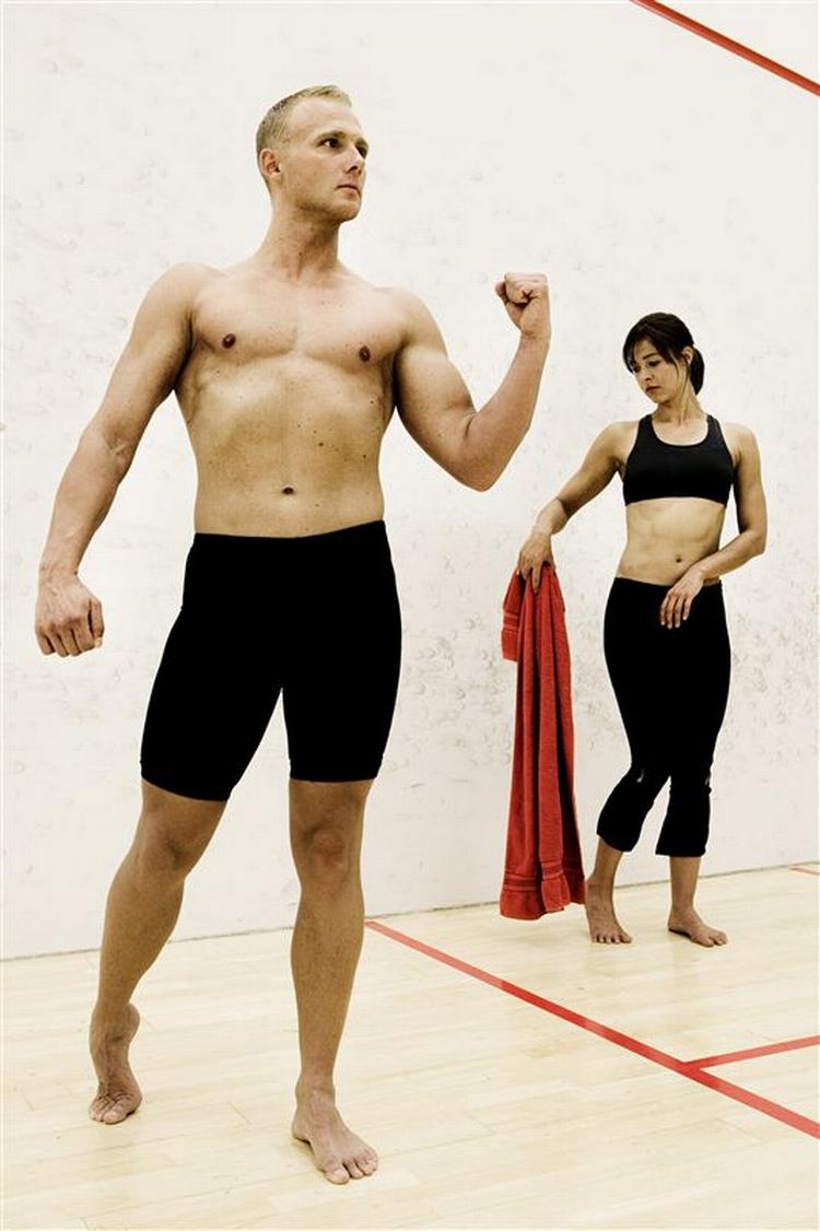 Der er kommet mere fokus på mandekroppen. Flere mænd plejer nu deres kroppe med fitness, lotion og en pincet til øjenbrynene. 