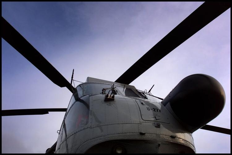 Manglende oplysninger om f.eks. el-ledninger gør det for farligt at bruge lægehelikopterne efter mørkets frembrud. 
