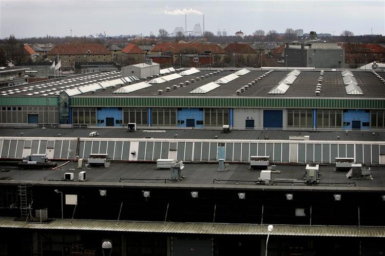 Grønttorvet skal flytte fra Valby, hvor seks mulige købere har udvist interesse for den store grund. 