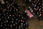 USA siger farvel til Gerald Ford. 