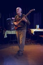 Steve Swallow har sat musik til en række af Robert Creeleys digte på 'So There'. 