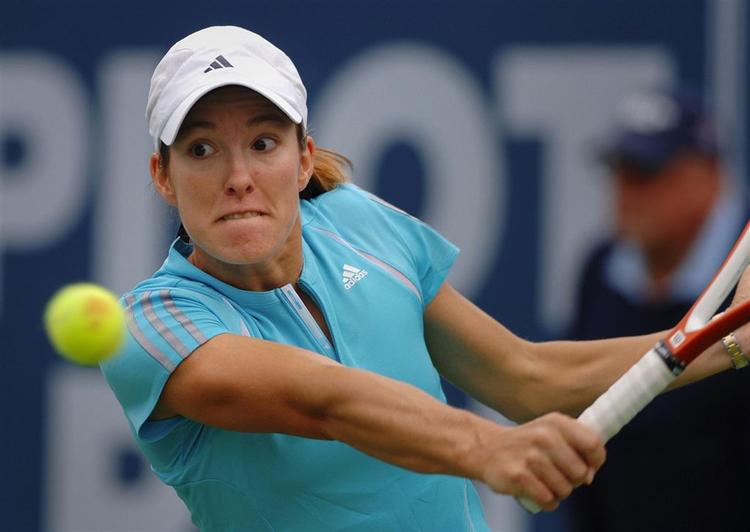 Den 24-årige Justine Henin-Hardenne har meldt afbud til Australien Open. 