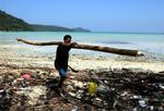 Forskere fra Thailand vil undersøge 3.000 overlevende efter tsunamikatastrofen i 2004. 