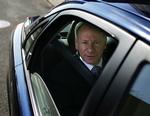 Rigspolitichefens chauffør er blevet dømt for at køre 147 km/t på en strækning, hvor man kun må køre 130 km/t. Rigspolitichef Torsten Hesselbjerg sad på bagsædet, da forseelsen fandt sted. 