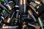 I Danmark bliver cirka 25 procent af de brugte batterier samlet ind. 